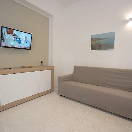 Dimora Di Mezzo Apartment *