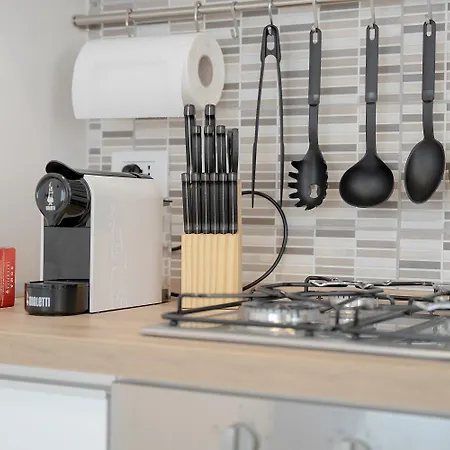 Dimora Di Mezzo Apartment