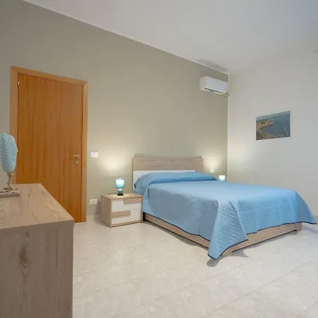 Dimora Di Mezzo Apartment *